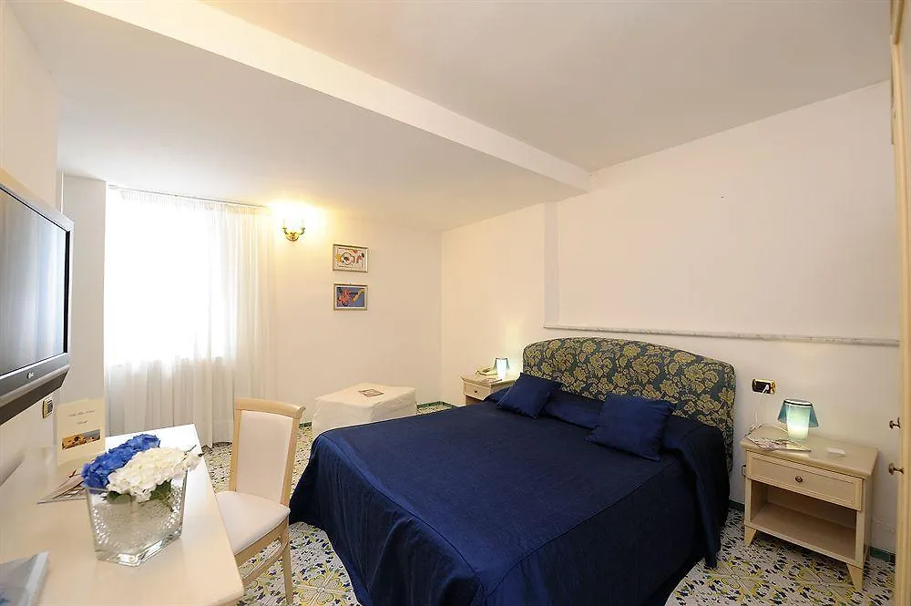 Hotel Villa Felice Relais Amalfi 3*,